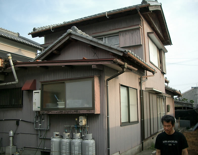 リフォーム 外壁貼り替えビフォー01