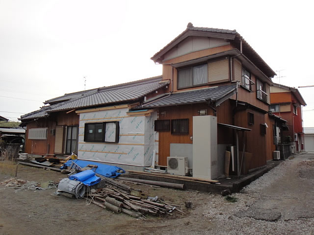 リフォーム 外壁貼り替えビフォー01